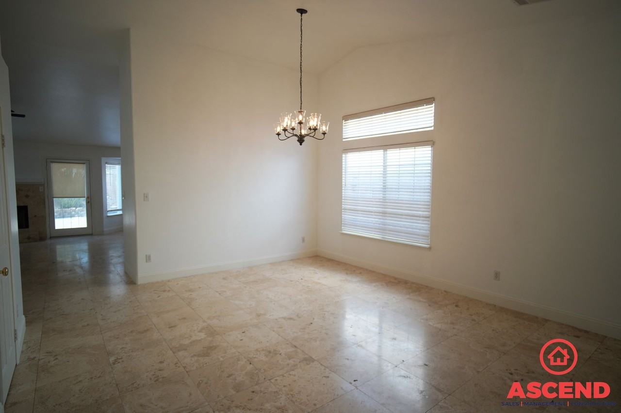 9616 Ravenwood Dr - Photo 2 of 18