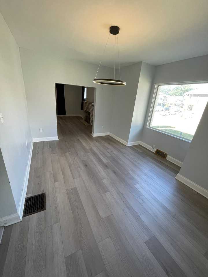 826 North Street - Photo 2 of 13