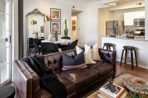 featured image of 2501 Oak Hill Cir