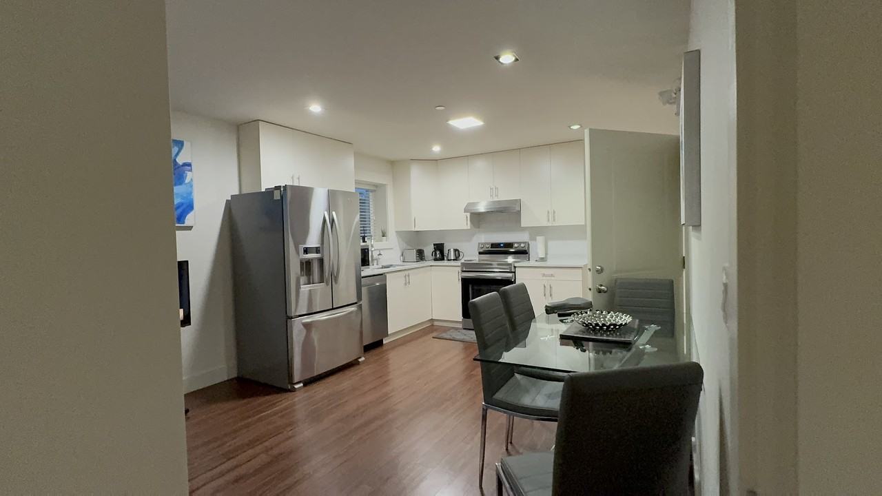 1080 Ewson Street - Photo 3 of 14