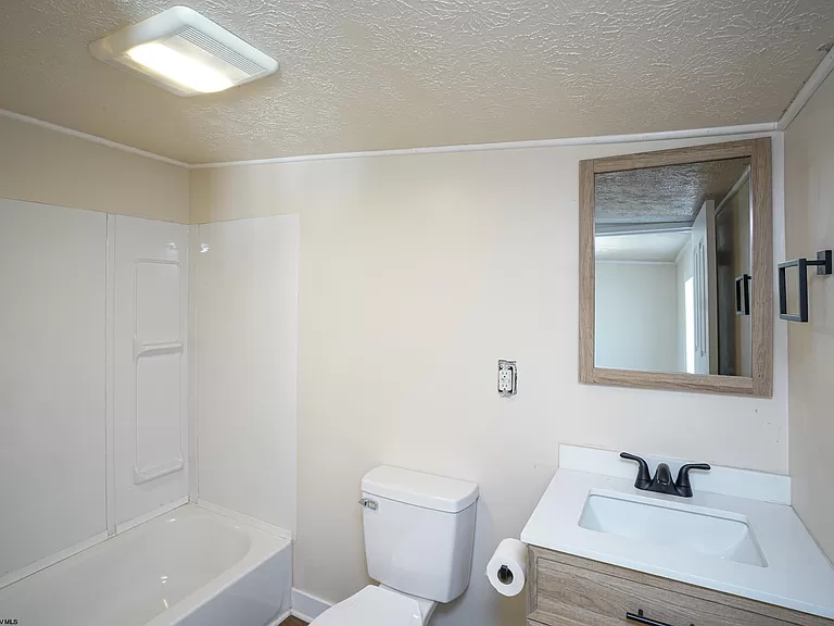 8071 Elmwood Ave - Photo 3 of 12