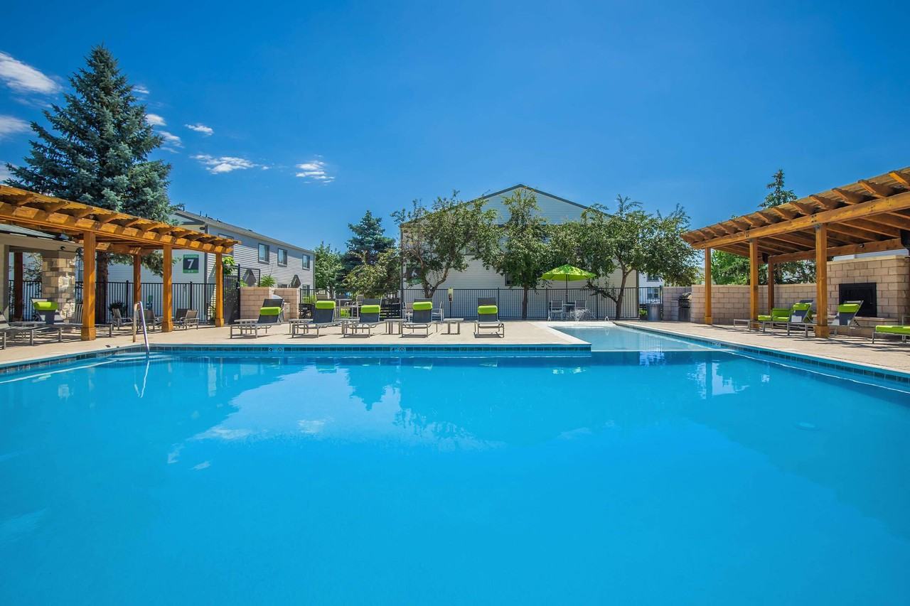 Briar Grove Townhomes - Photo 3 of 50