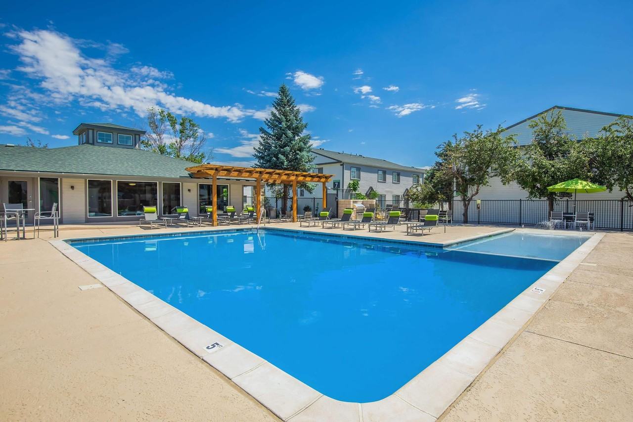 Briar Grove Townhomes - Photo 4 of 50