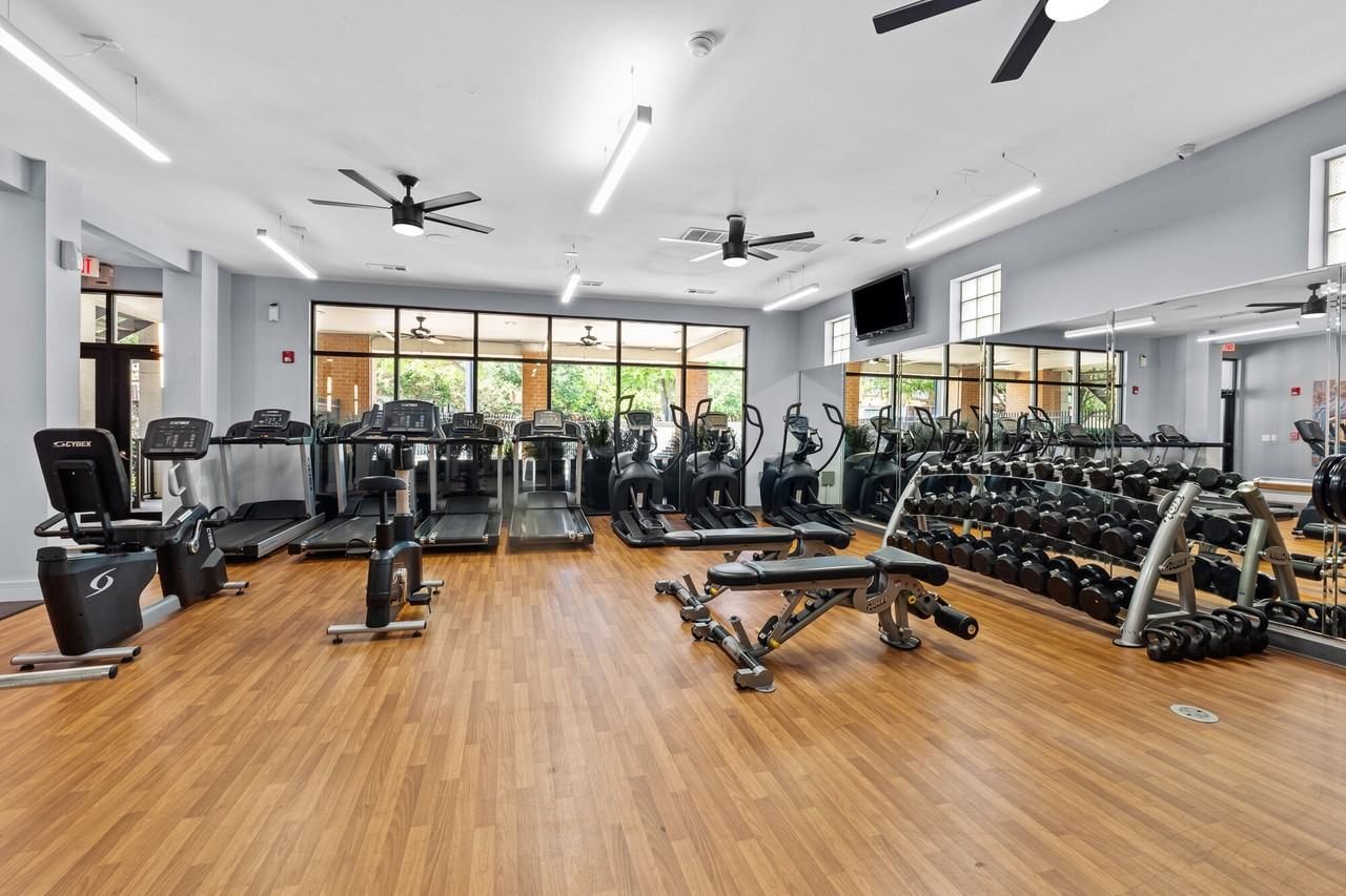 Reserve at White Rock - Photo 4 of 32