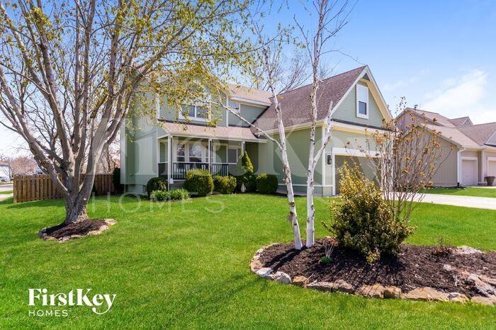 15703 S Stagecoach Dr - Photo 2 of 15