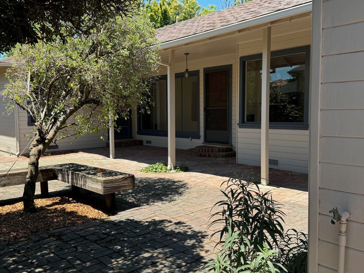 1033 Oregon Ave #NA - Photo 3 of 18