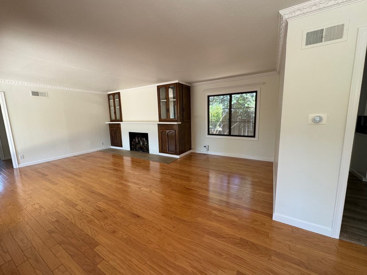1033 Oregon Ave #NA - Photo 7 of 18