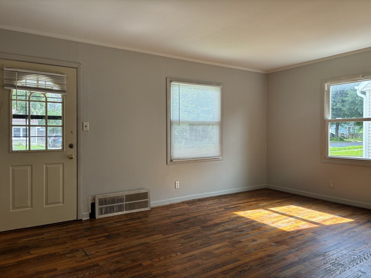 2805 Myrtle St #NA - Photo 2 of 28