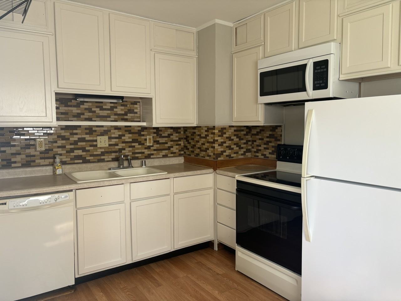2805 Myrtle St #NA - Photo 6 of 28