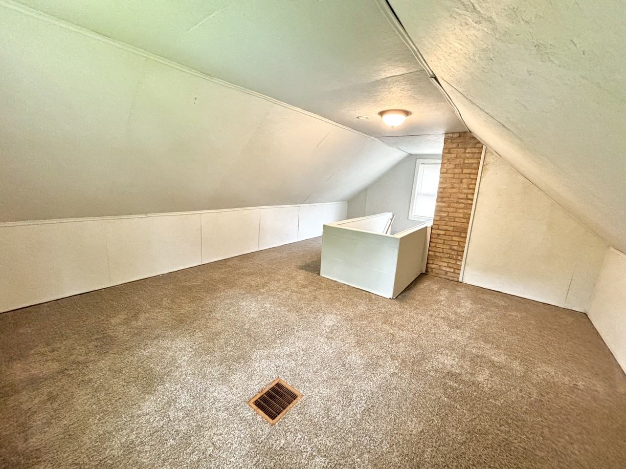 1205 Sycamore St #NA - Photo 4 of 16
