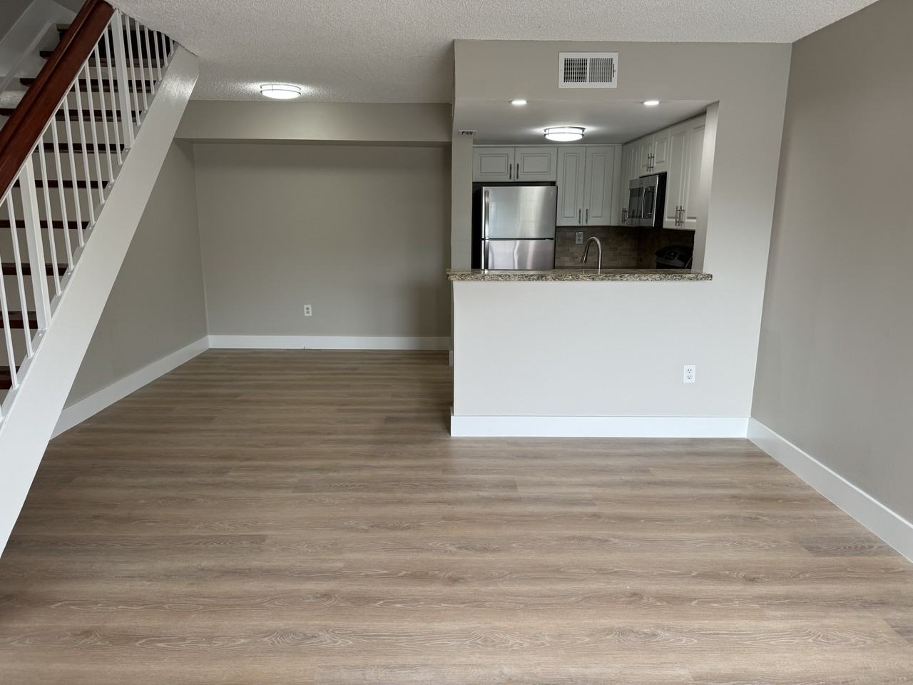 510 Nw 86th Pl #206 - Photo 2 of 15