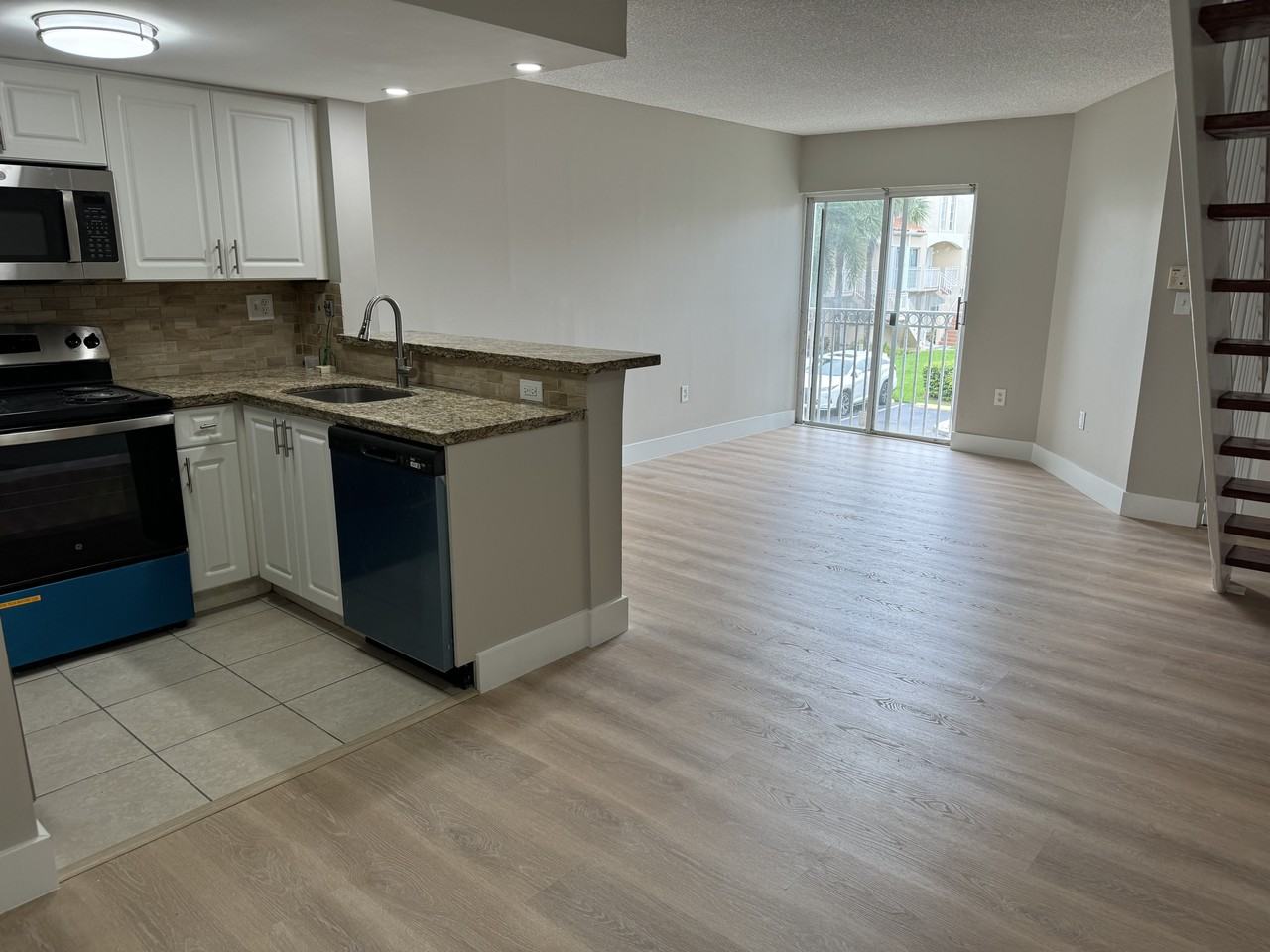 510 Nw 86th Pl #206 - Photo 3 of 15