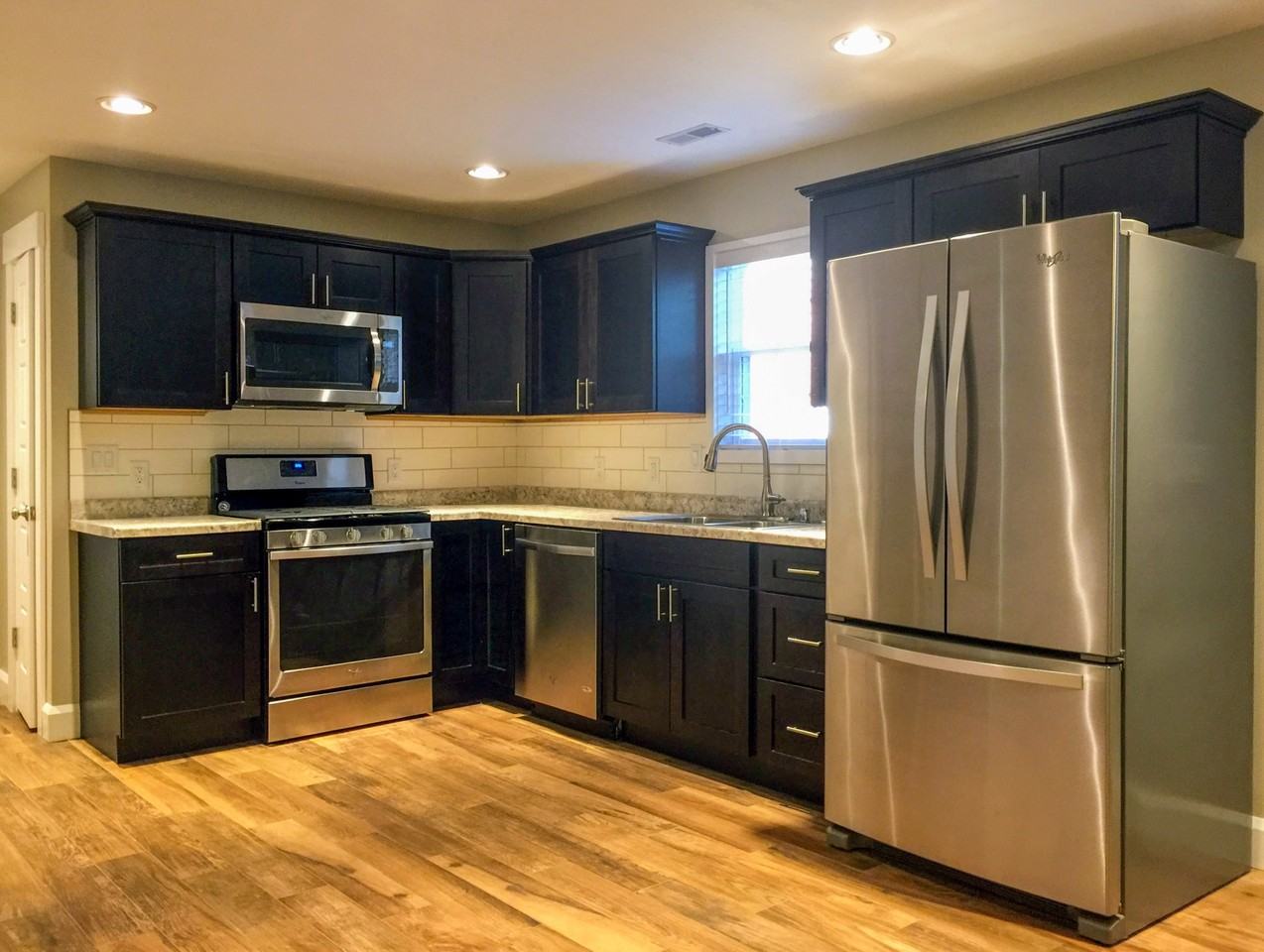 126 W 19th St #5 - Photo 3 of 15