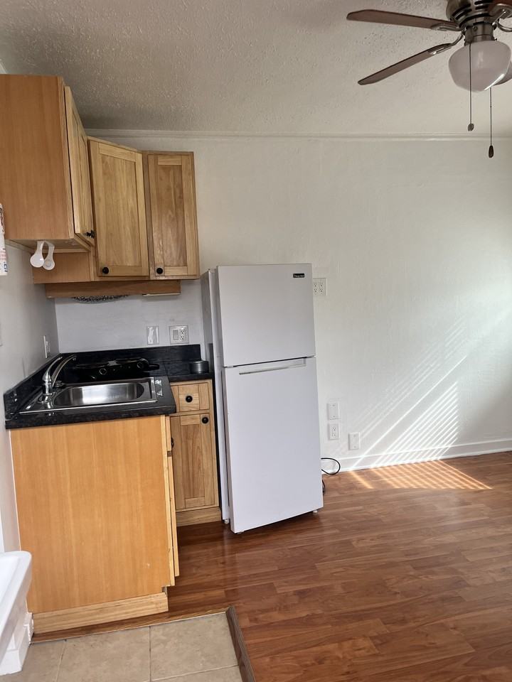 Almar St #NA - Photo 3 of 11