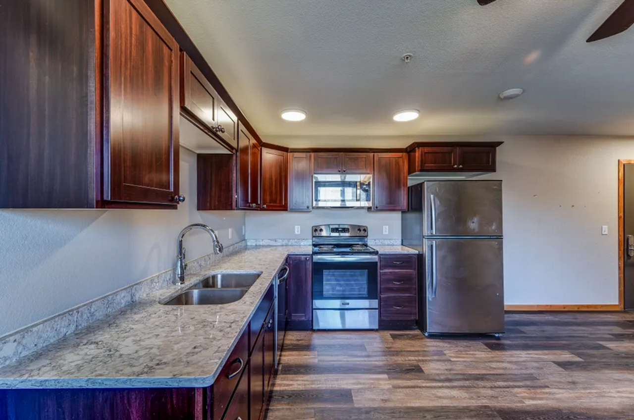 Sunset Place Apartments - Photo 4 of 50