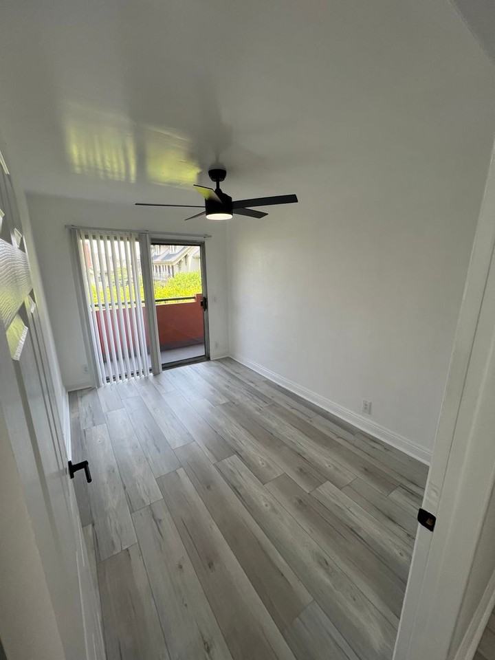 VRA27 LLC - Photo 4 of 42