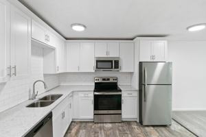 featured image of 105 N Kendall Ave