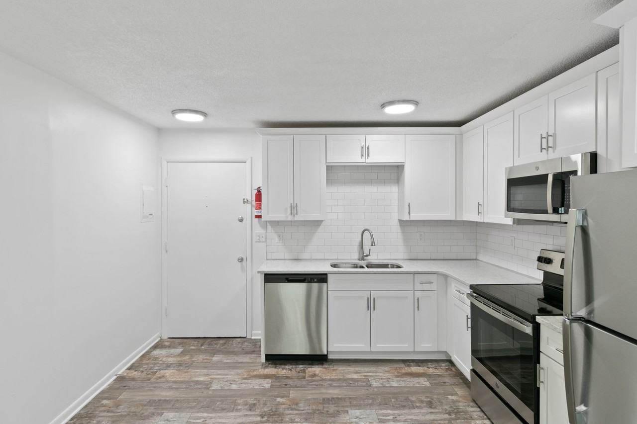 Hillside Village (Hillside Village LLC) - Photo 3 of 50