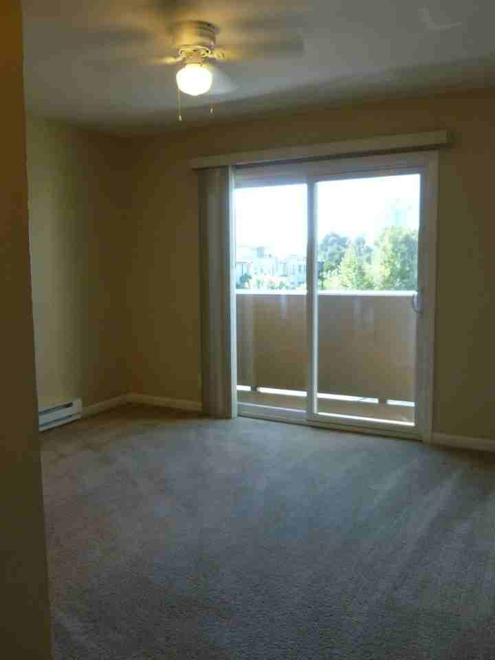 460 S. 4th - Photo 3 of 23