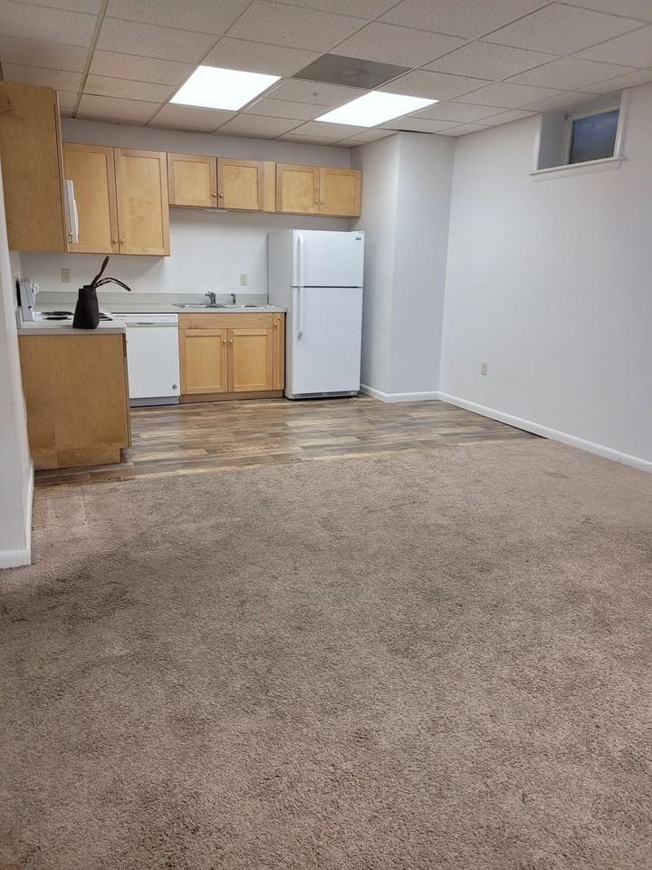 130 S Penn Street - Photo 2 of 21