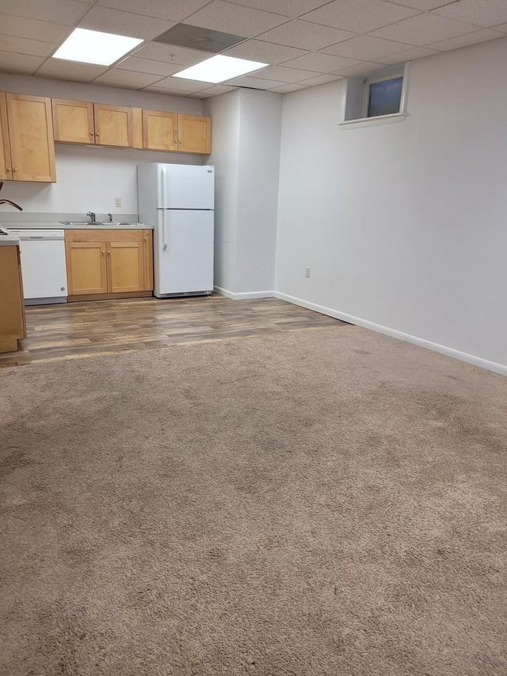 130 S Penn Street - Photo 3 of 21