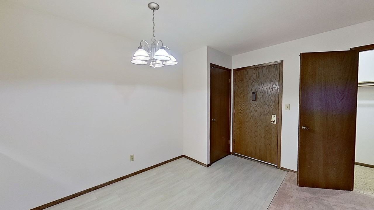 Cedar View Apartments - Photo 3 of 29