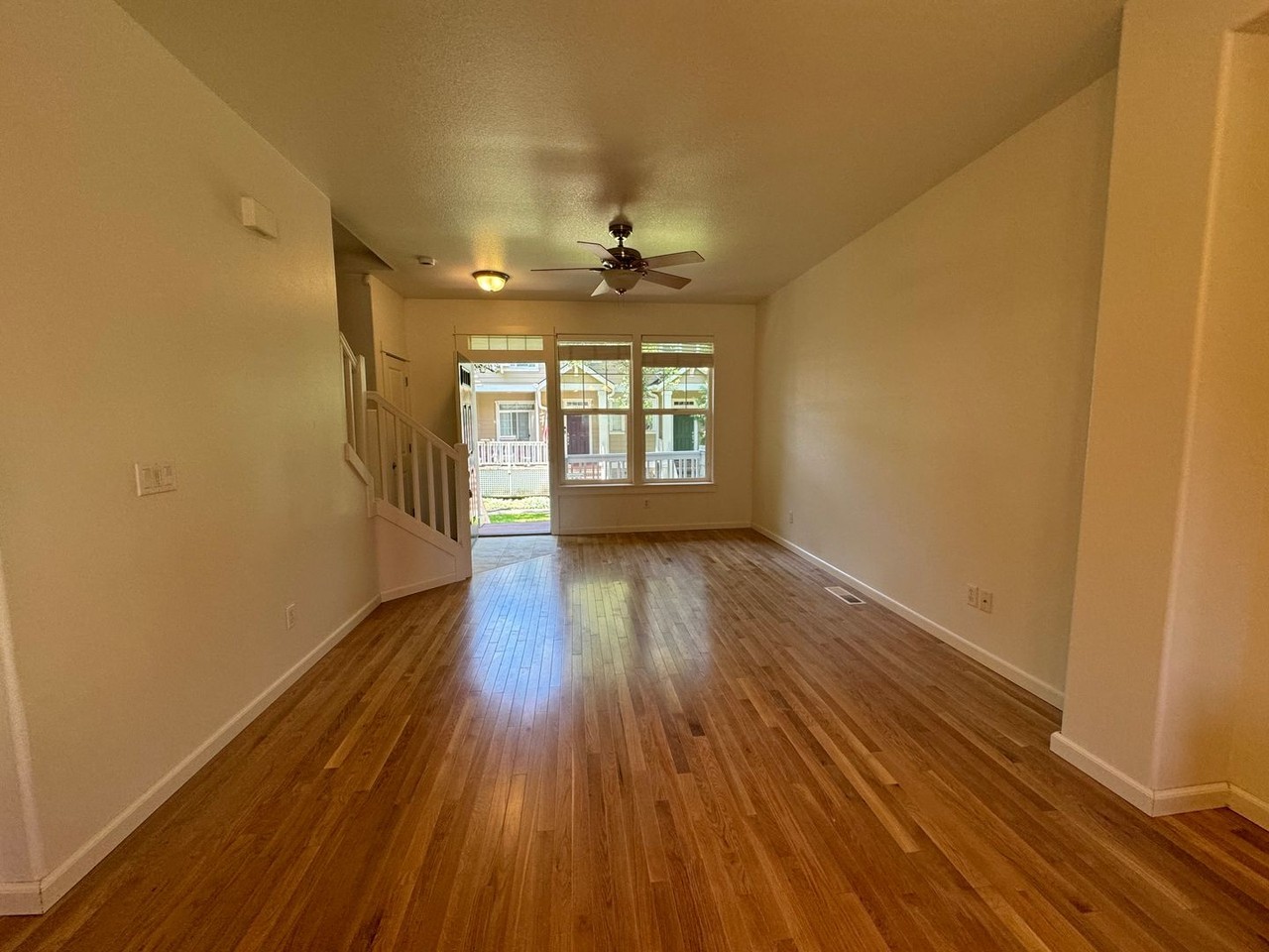 15921 Sw Mortondale Ln - Photo 3 of 16