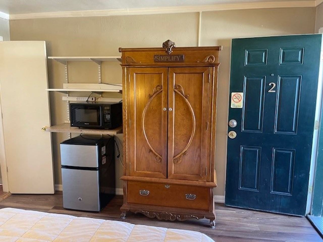 Lariat Motel - Photo 5 of 16