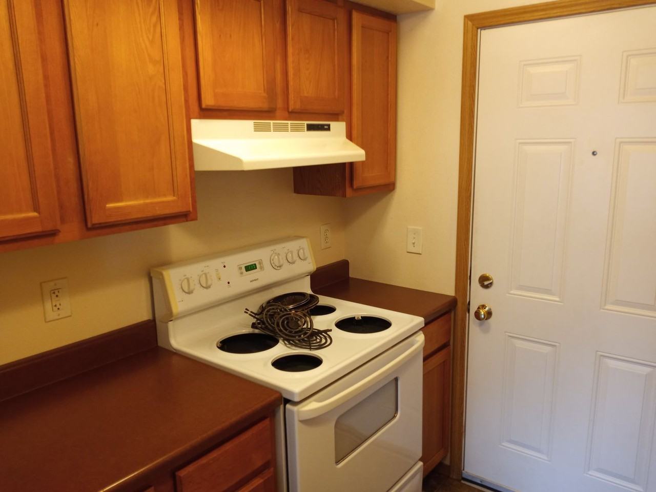 1101 N Russell St #207 - Photo 7 of 9