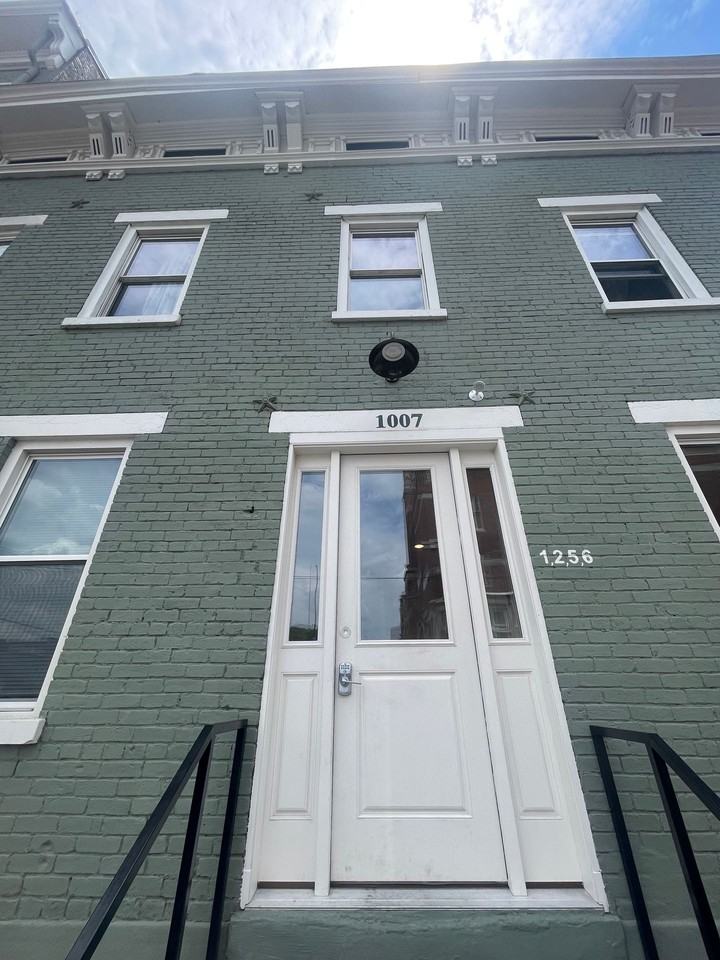1007 Dayton Street - Photo 2 of 4