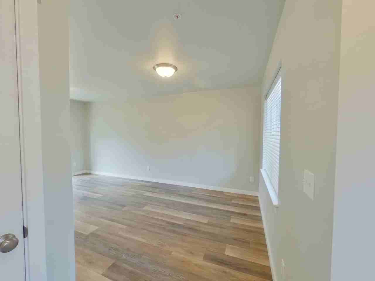 Whiteaker Townhomes - Photo 5 of 34