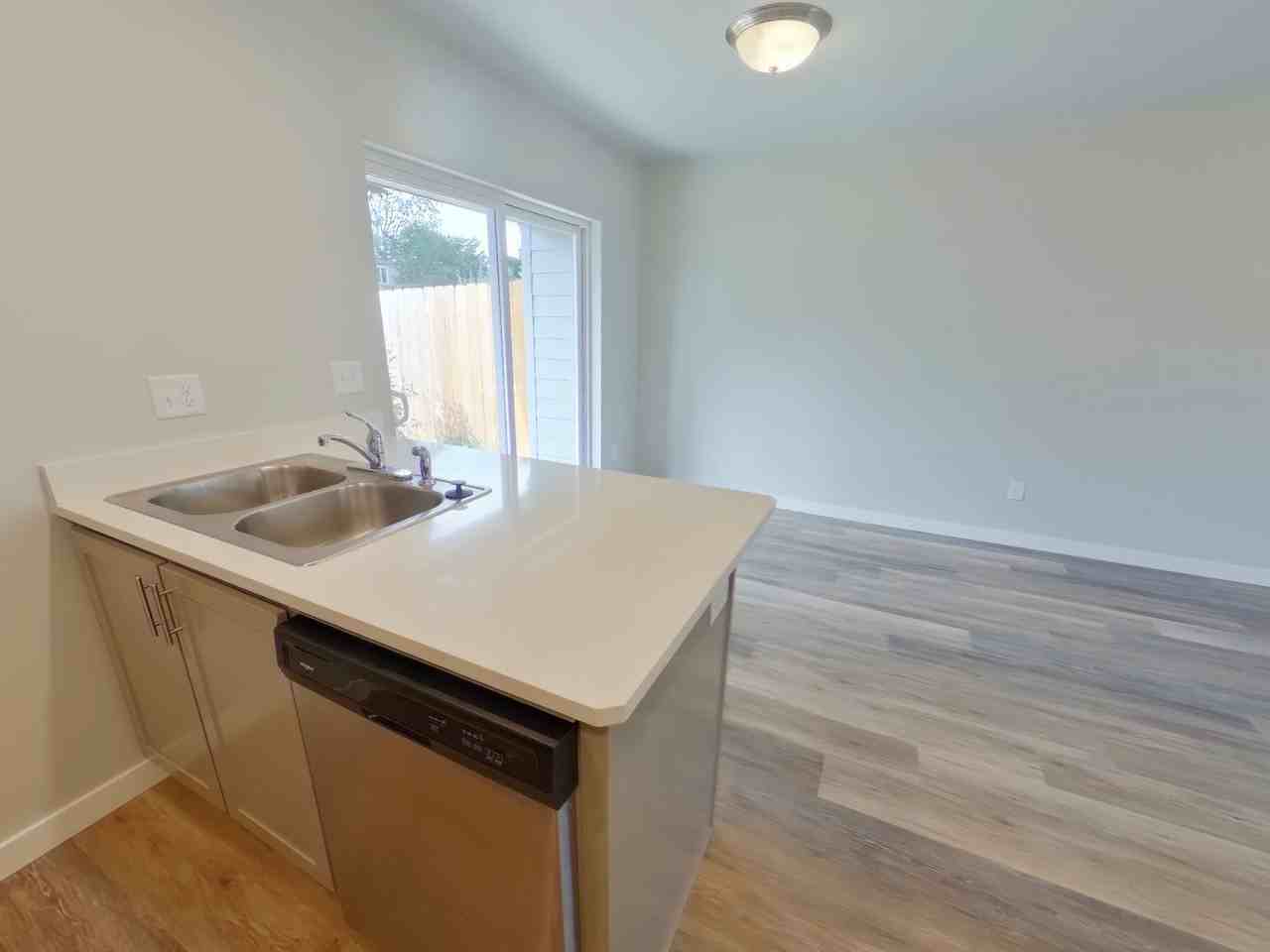 Whiteaker Townhomes - Photo 7 of 34