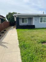 featured image of 1427 E 18th St