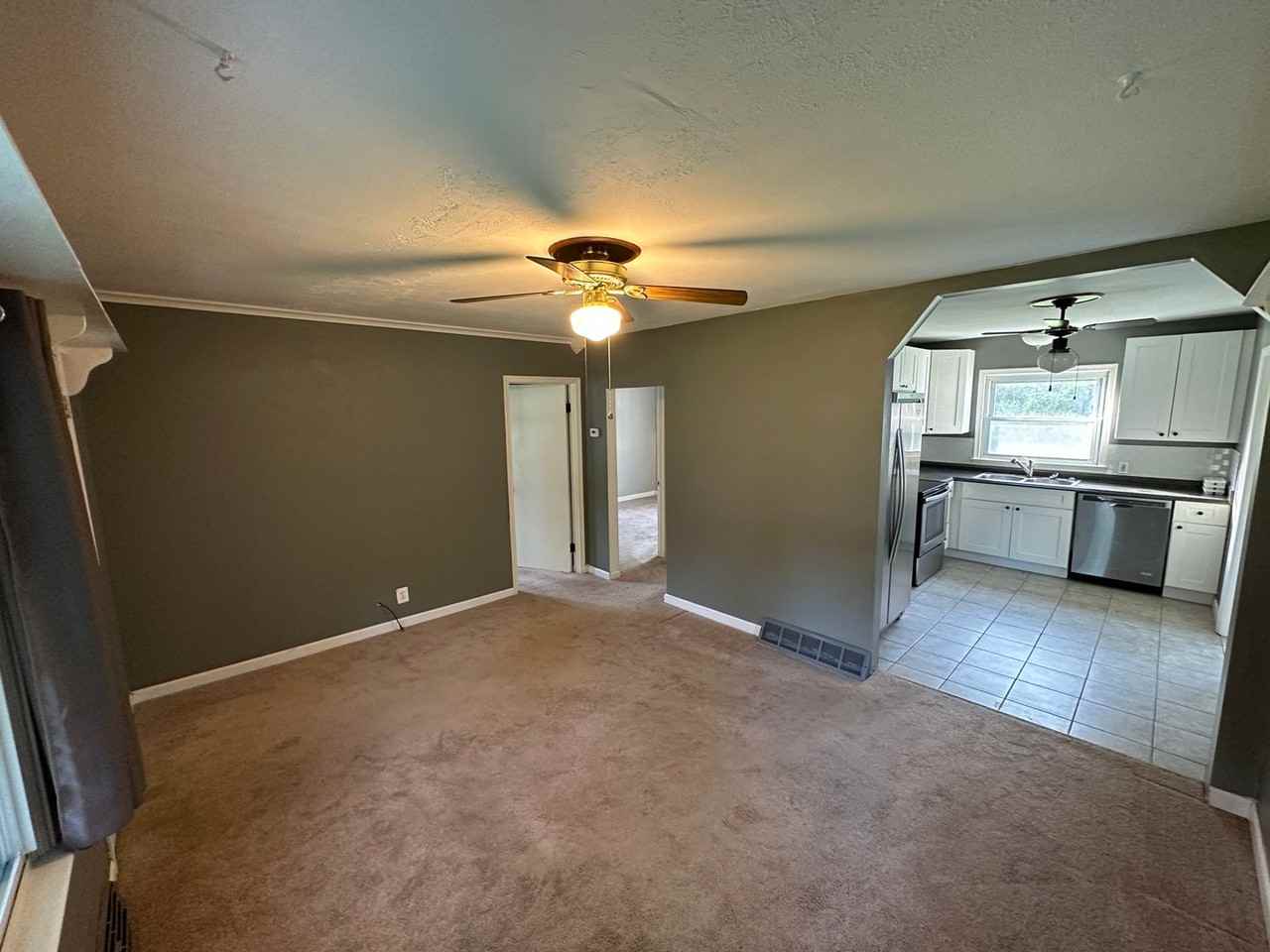 2690 Hatton Rd - Photo 3 of 11