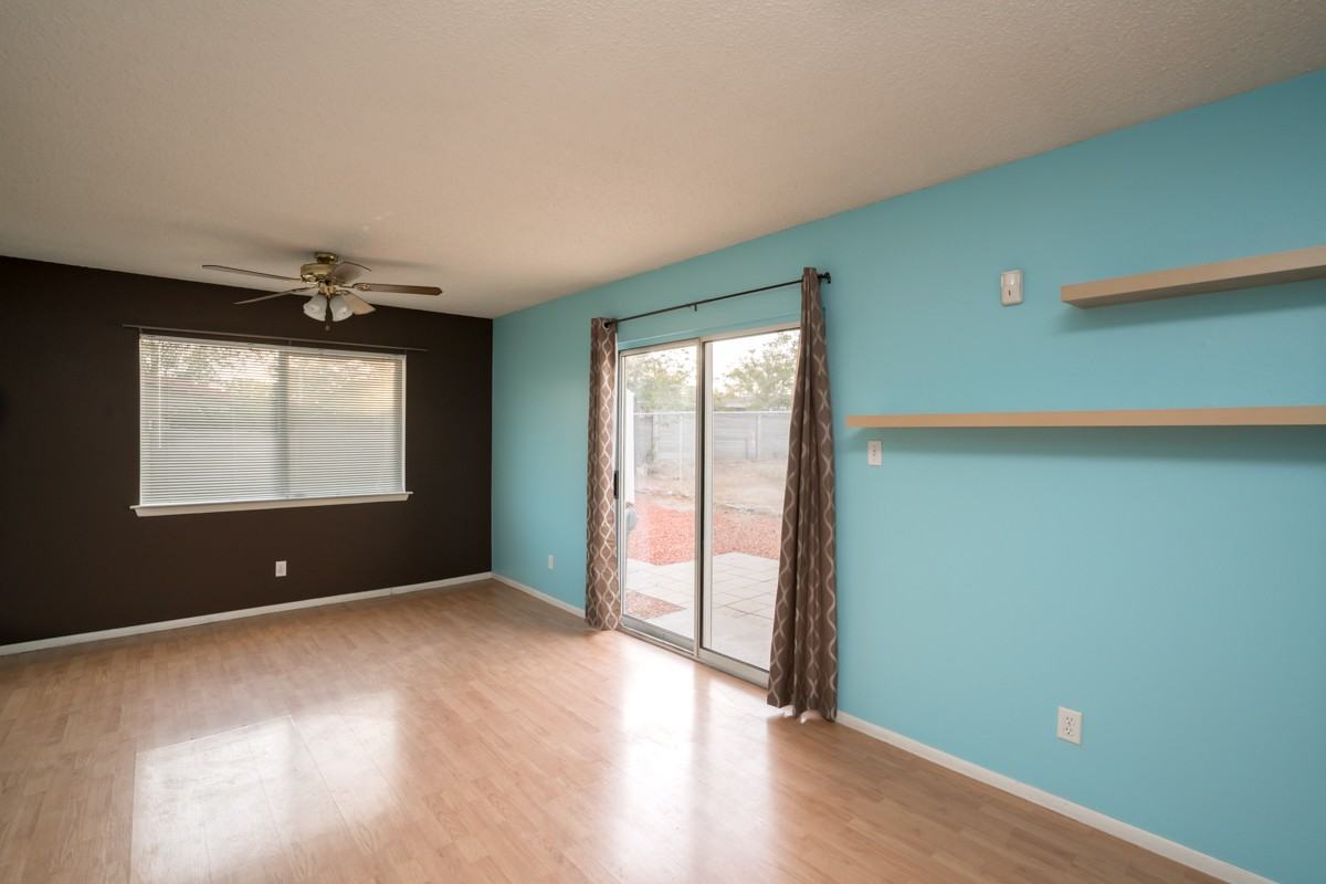 4717 Tennessee St Ne - Photo 3 of 24