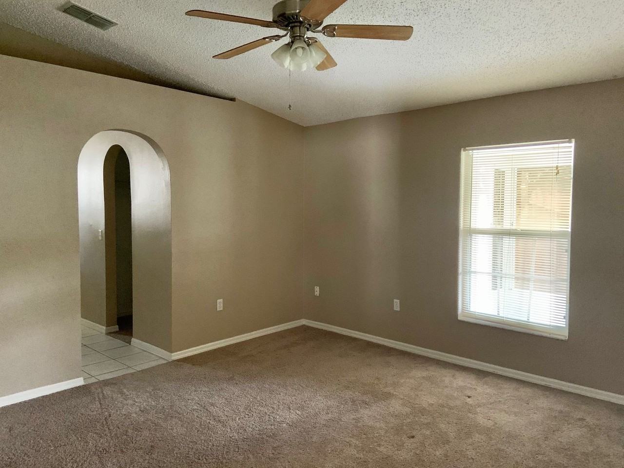 107 Spanish Bay Dr - Photo 4 of 14