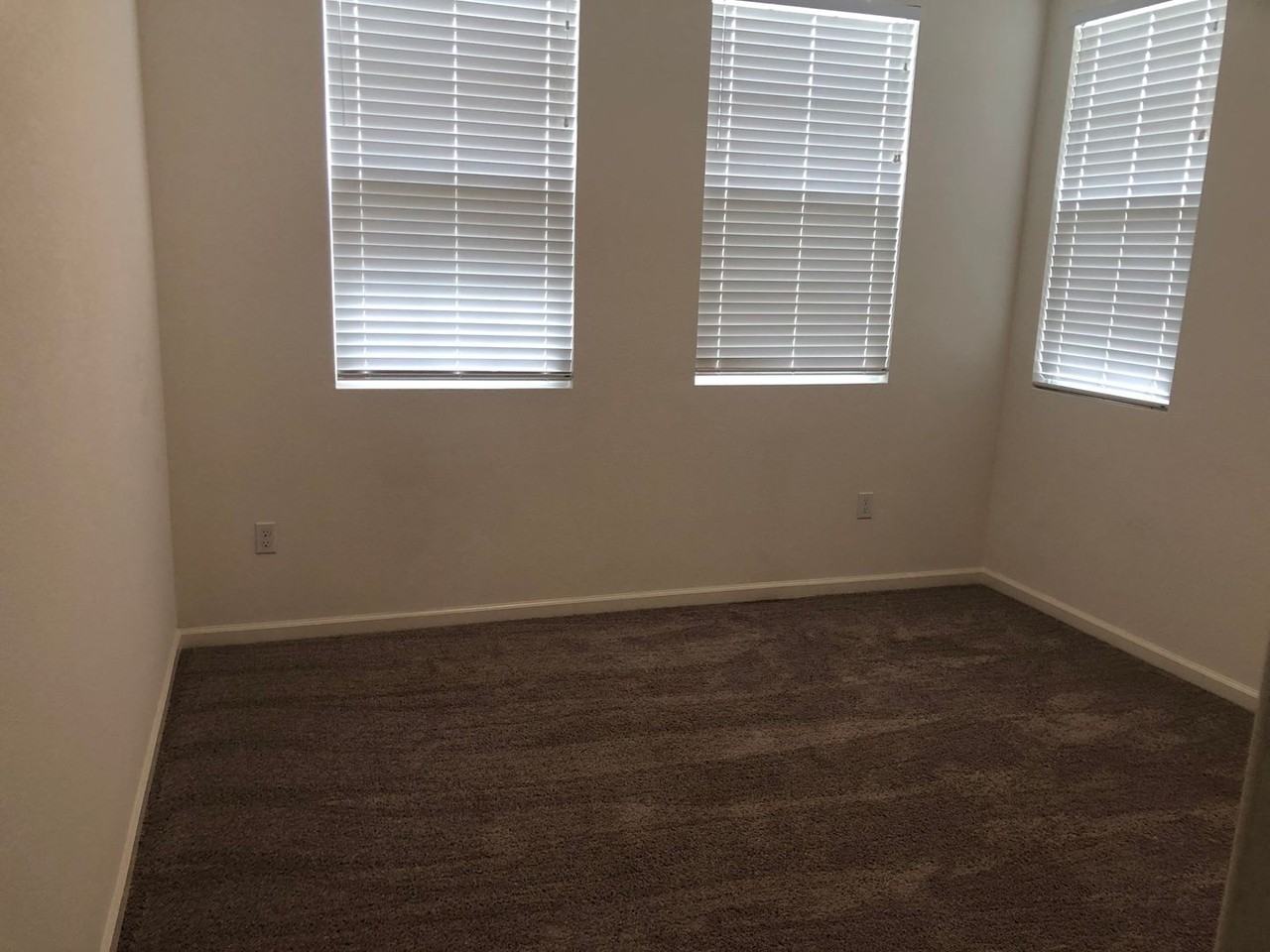 405 Carly Anne Dr - Photo 6 of 18