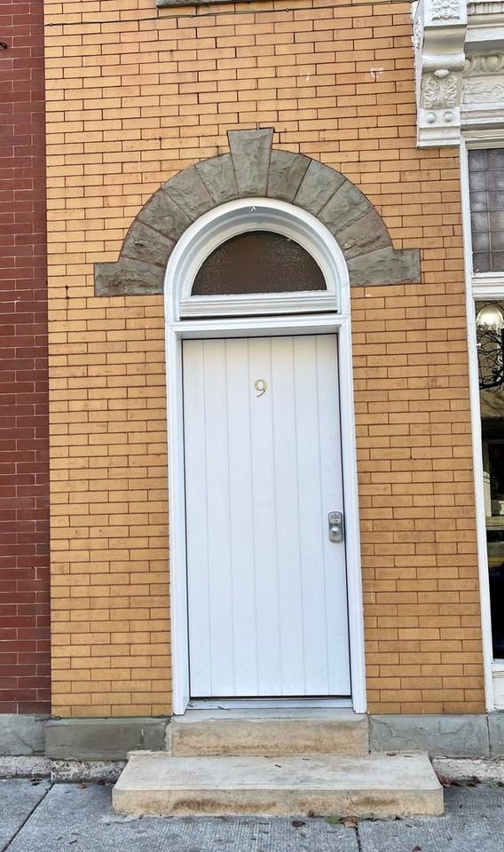9 S Carlisle St - Photo 2 of 15