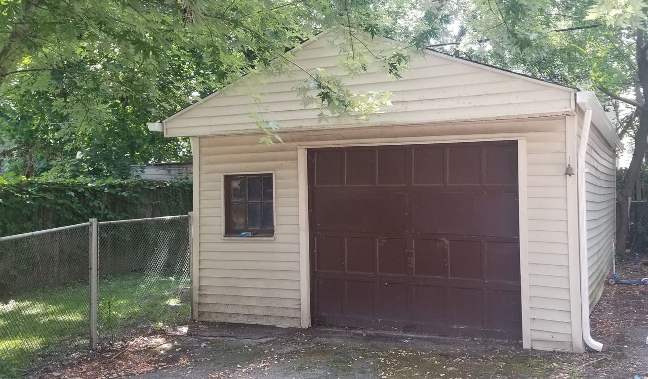 3119 Saratoga Ave - Photo 3 of 50