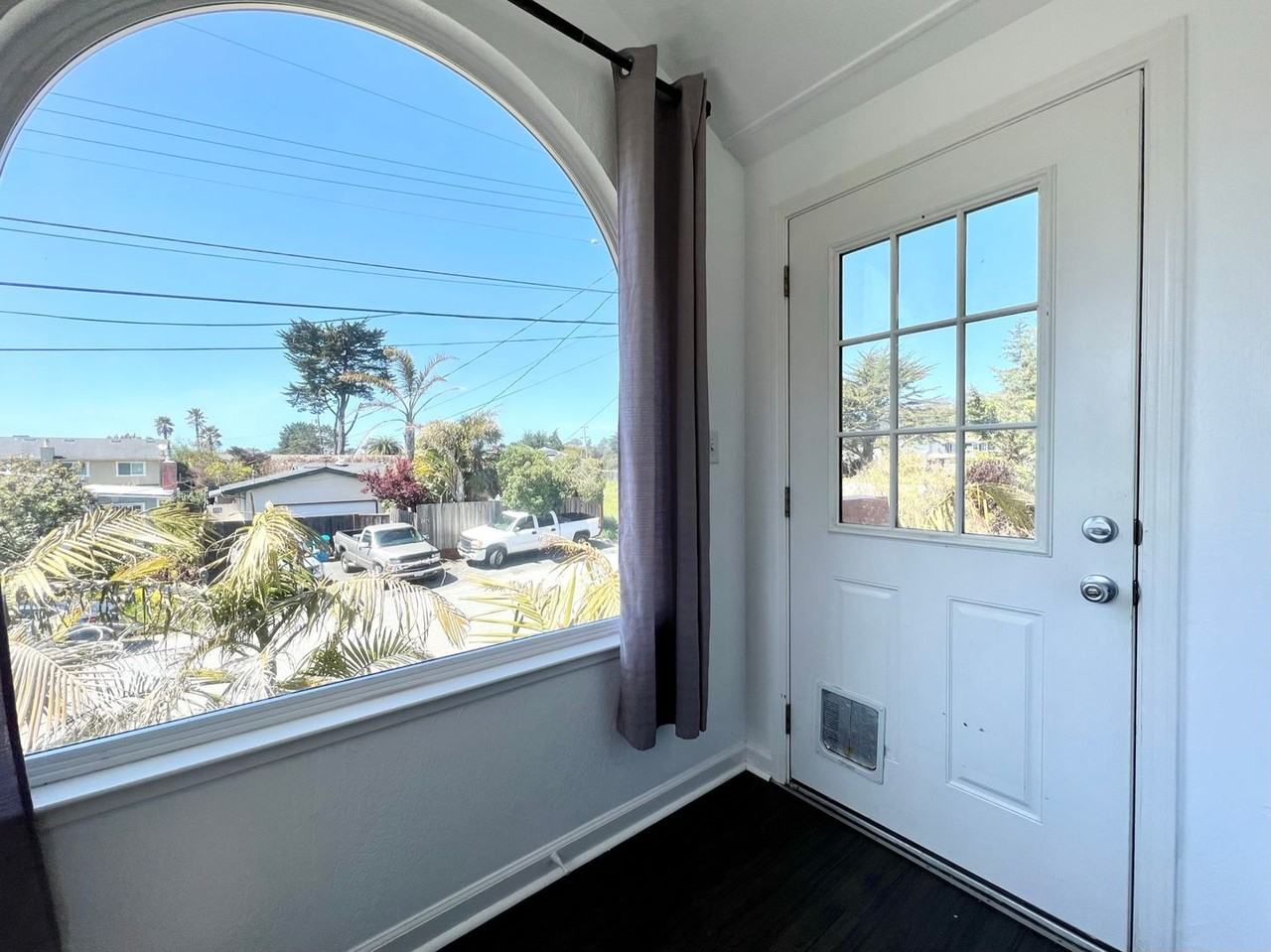 490 Cypress Ave - Photo 3 of 22