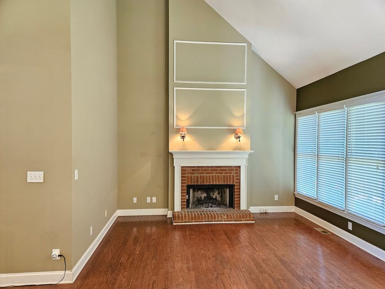 681 Day Lily Ct Nw - Photo 3 of 27