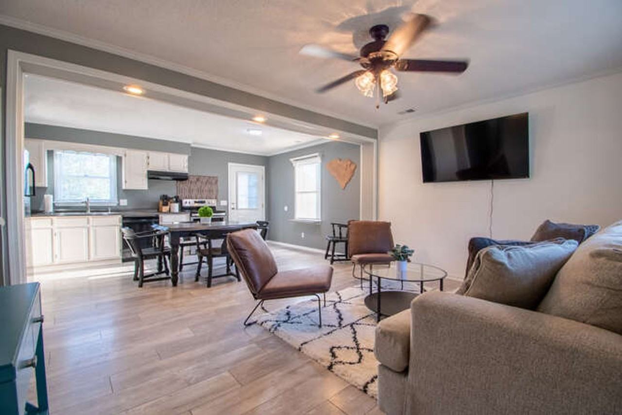 3 Bush Ct - Photo 3 of 30