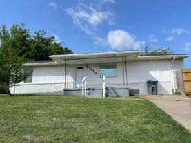 3432 Nw Lincoln Ave - Photo 1 of 1