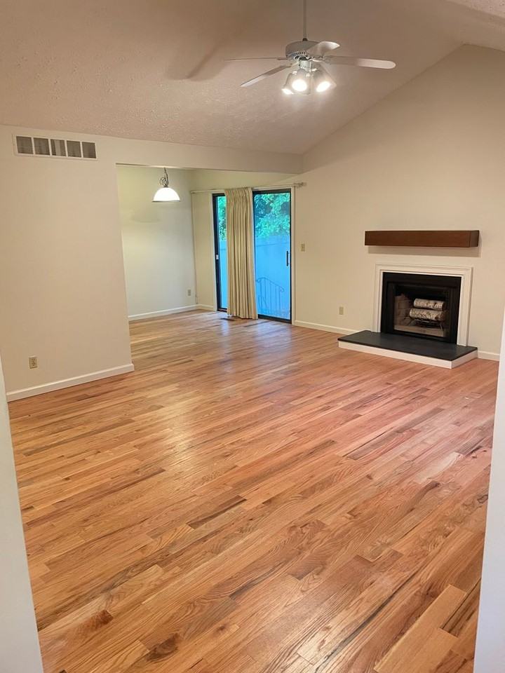 53 Rita Dr Apt C - Photo 5 of 11