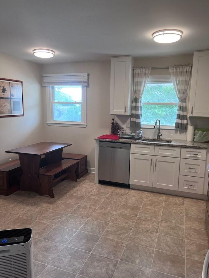 4722 Vicky Rd - Photo 7 of 29