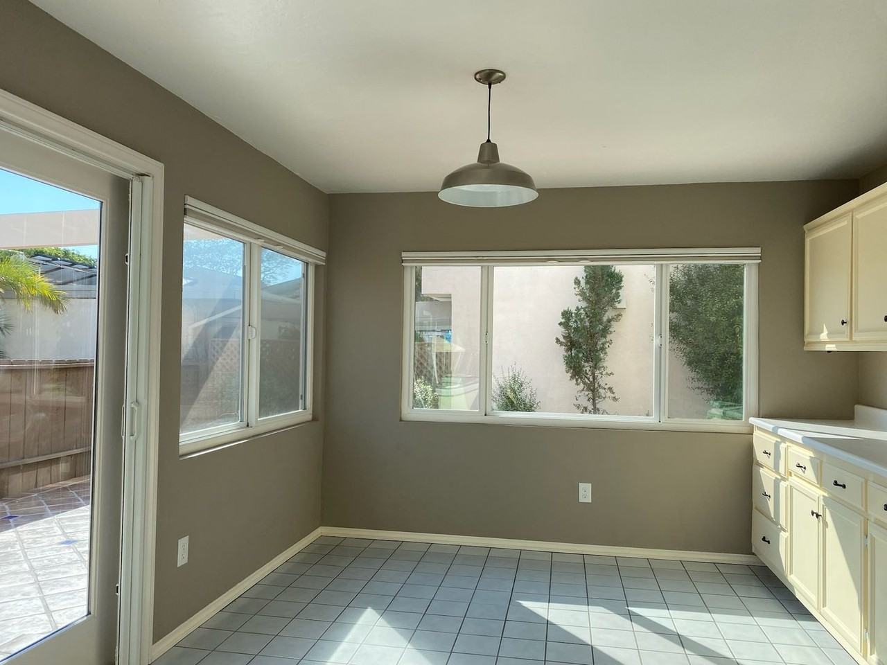 10829 Escobar Dr - Photo 2 of 35