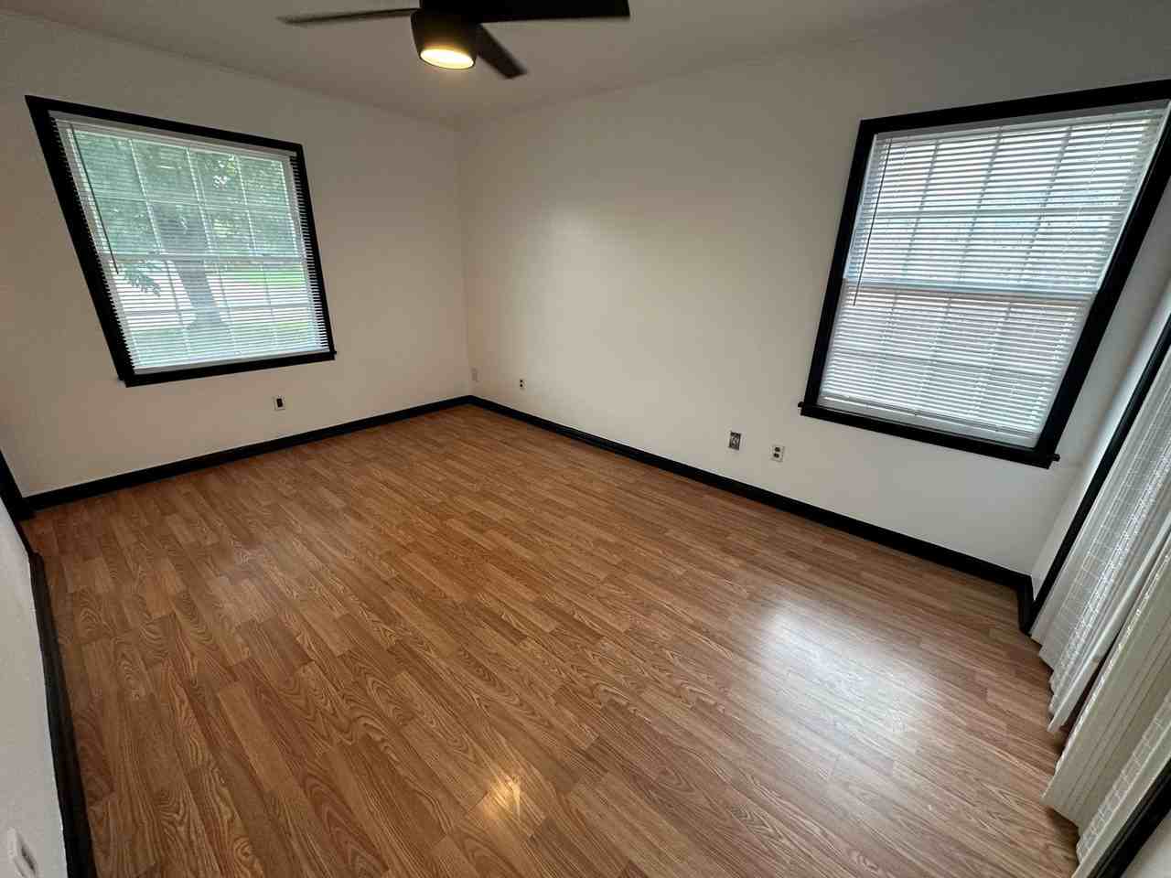 5513 Alvarado Rd - Photo 6 of 18