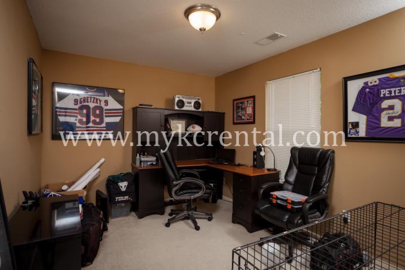 4228 Mission Rd - Photo 7 of 9