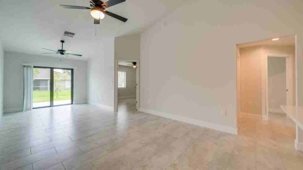 4606 Sw 8th Ct - Photo 6 of 16