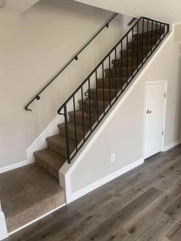 1471 Turkey Ridge Rd - Photo 2 of 17